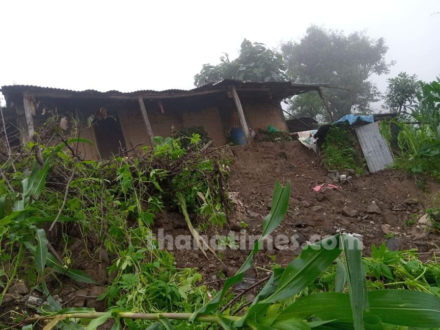 थाहा ८ का इन्द्र बहादुर घलानको घर ।